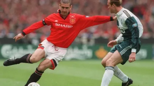 Gary Neville piensa que Eric Cantona no soportaría todas las reglas y expectativas que hay para los futbolistas en la actualidad