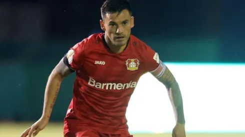 El Príncipe Aránguiz busca celebrar su primer título en Europa