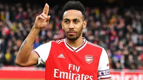 Aumabeyang y el Arsenal estarían con trabas en la negociación para extender el contrato del jugador debido a las exigencias económicas del extremo de 30 años