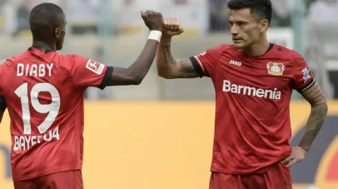 Charles Aránguiz suma elogios en el Bayer.