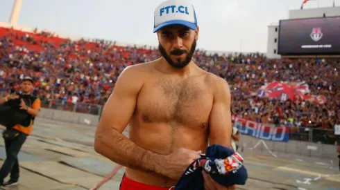 Johnny Herrera es ovacionado por el público de Universidad de Chile