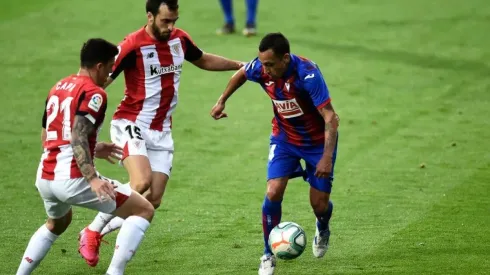 Fabián Orellana marcó de penal para Eibar