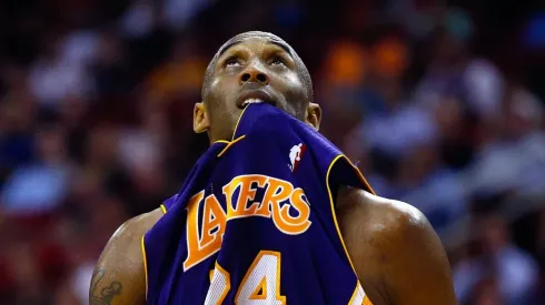 El reconocido basquetbolista falleció junto a su hija en un accidente aéreo.