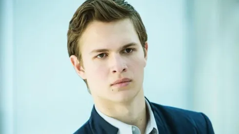 Ansel Elgort protagonizó "Bajo la misma Estrella" junto a Shailene Woodley.