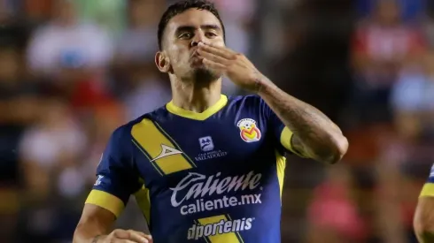 Vegas es tentado por el Monterrey