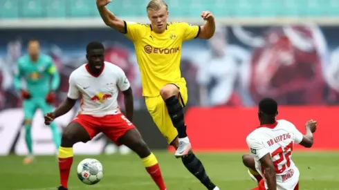 Haaland anota doblete y le da la victoria al Borussia Dortmund