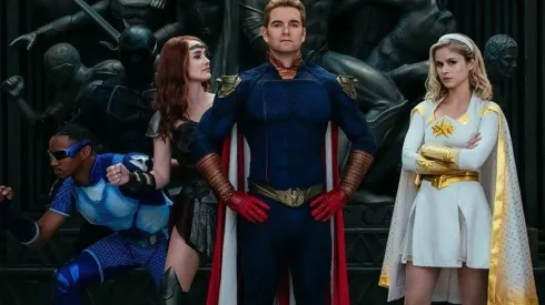 Los Siete en pleno posando para una promo de "The Boys".