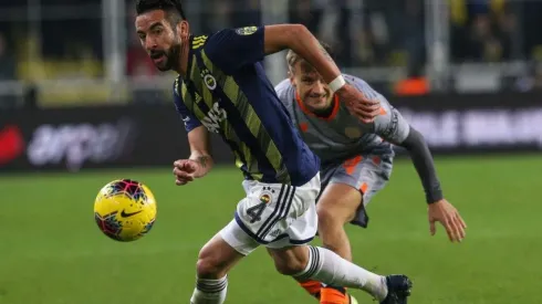 En Turquía contaron la firme sobre el quiebre entre Mauricio Isla y el Fenerbahce