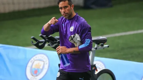 Claudio Bravo vuelve a la titularidad