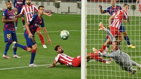 Vidal y Barcelona frente al Atlético Madrid.