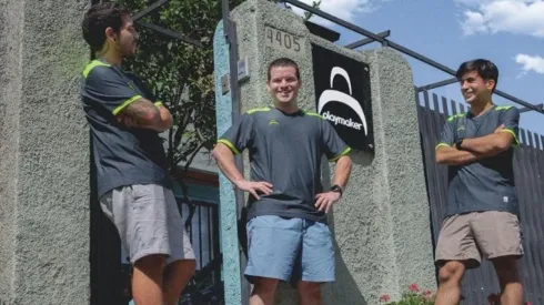 El equipo de Playmaker estaba enfocado en la indumentaria deportiva, pero la crisis sanitaria los empujó a adaptarse con éxito a la contingencia.