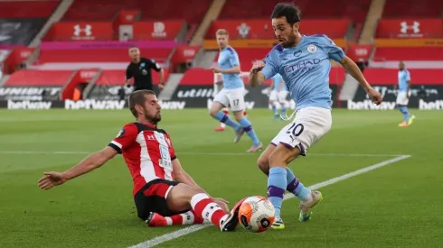 Manchester City cae en la Premier League