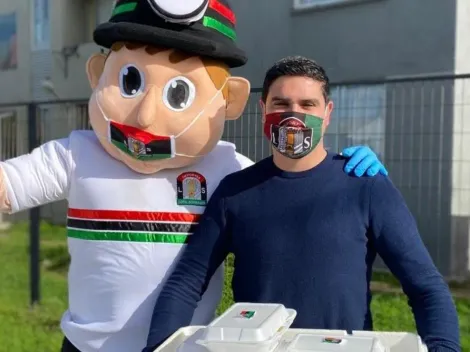 Lota Schwager sale a repartir almuerzos a familias vulnerables