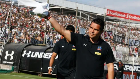Héctor Tapia fue el técnico que consiguió la estrella 30 de Colo Colo