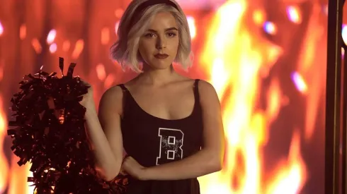 Kiernan Shipka protagoniza "El mundo oculto de Sabrina".