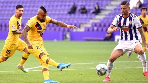 Vidal con un golazo le dio el triunfo a Barcelona en España.