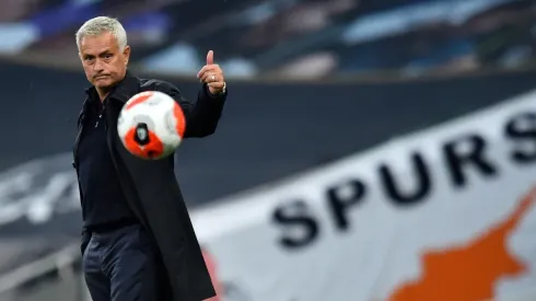 Mourinho aseguró que no le entusiasma jugar Europa League, pero que aún así es mejor disputarla antes que quedar de manos vacías