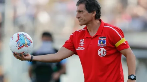 Mario Salas en la banca de Colo Colo