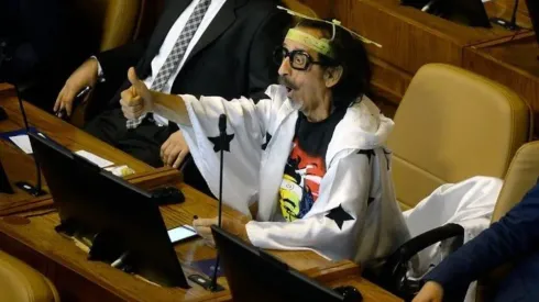 Raúl Alarcón, Florcita Motuda, es uno de los parlamentarios que votó a favor del retiro del 10% de las AFP, que ahora pasa al Senado.