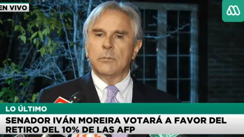 El Senador de la UDi hizo el anuncio la noche de este viernes en un punto de prensa.