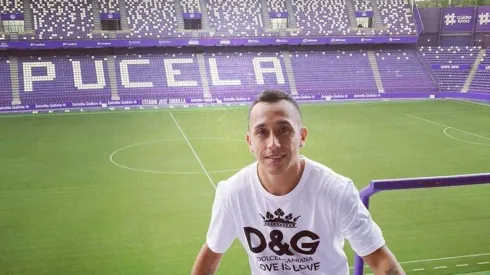 Fabián Orellana firmó con el Valladolid de Ronaldo Nazario hasta 2022.