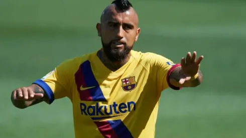 Vidal estaría siendo ofrecido a mitad de precio para generar ingresos en Barcelona.