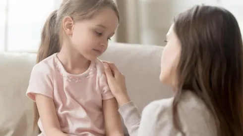 La pandemia también afecta la salud mental de los niños, por lo que la siquiatra de Clínica MEDS, Pilar Del Río, lo explica en la siguiente nota.