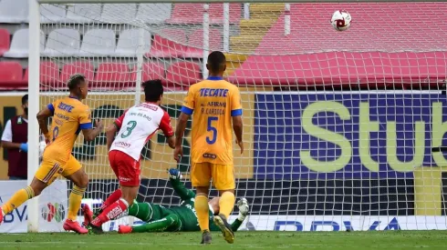 Eduardo Vargas se hizo presente en el marcador ante Necaxa