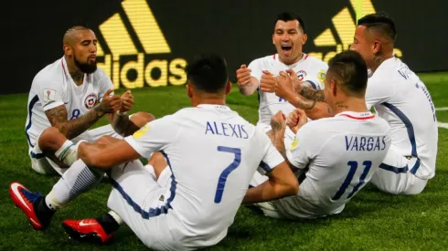 Chile debutaba en la Copa Confederaciones ante Camerún, en un partido marcado por el VAR, que se estrenaba a nivel adulto.