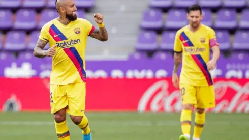 Los hinchas de Barcelona piden que Vidal no se mueva del club