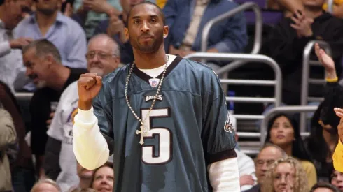 Kobe Bryant fue un fanático de primera de las Águilas de Filadelfia, dejándose ver a menudo con la camiseta del equipo de la NFL