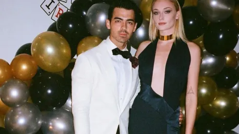 Joe Jonas y Sophie Turner celebrando el cumpleaños del músico.