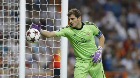 Casillas perteneció al Real Madrid por 25 años, logrando quedar en la historia como uno de los mayores ídolos en la historia merengue.