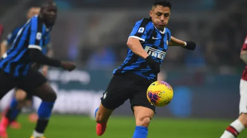 Este lunes las escuadras de los chilenos se enfrentarán por el pase a la penúltima fase de la Copa de la UEFA