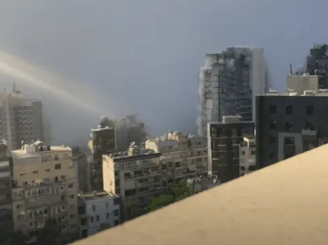 Video: imágenes reflejan el devastador efecto de la explosión en Beirut