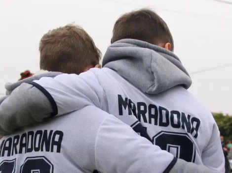 Bien ahí: Maradona dona 1000 camisetas de Gimnasia