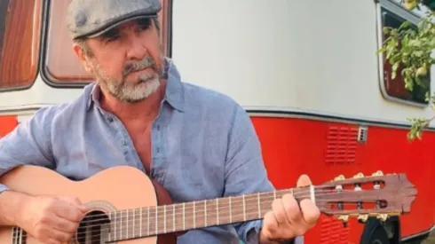 Cantona quiere tocar la guitarra en el Teatro de los Sueños