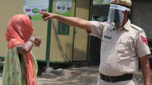 Una mujer fue detenida acusada de provocar el suicidio de su marido por no tener relaciones sexuales