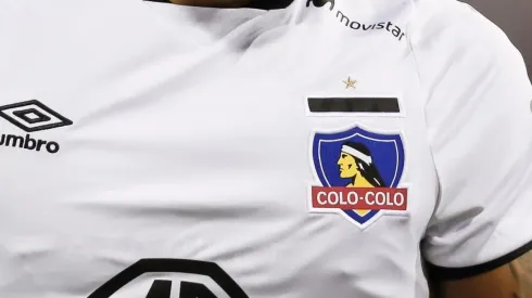 La camiseta de Colo Colo busca nuevo socio.