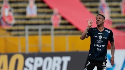 Gabriel Torres anota el gol de la tranquilidad para Independiente del Valle ante El Nacional