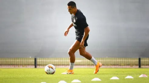 Alexis Sánchez entrena sin problemas y quiere estar en la final de Europa League