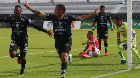 Gabriel Torres es héroe en Ecuador