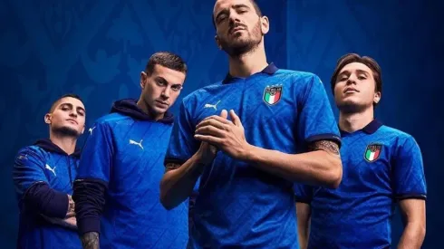 Italia da a conocer su nueva indumentaria de local para esta temporada.