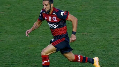 El chileno recibió elogios por parte de la prensa brasileña tras su notable actuación como titular en la goleada del Fla ante Bahía.