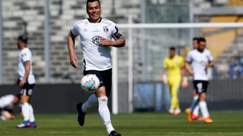 Esteban Paredes vivirá como titular un nuevo Superclásico a sus 40 años.