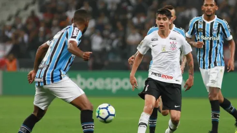 Ángelo Araos ante Gremio