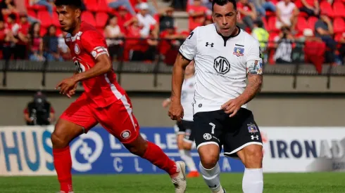 Esteban Paredes volvería al ataque de los albos.