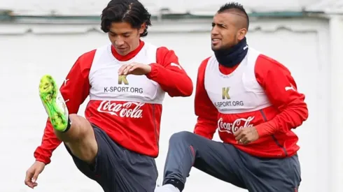 Arturo Vidal aplaudió a su compadre Matías Fernández.
