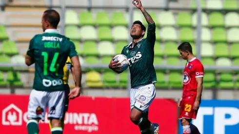Enzo Gutiérrez fue la figura del partido en Wanderers