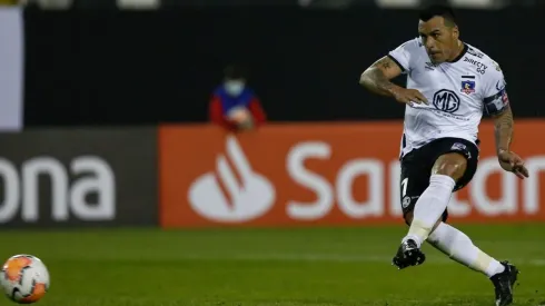 Esteban Paredes volvió a romper registros con su actuación por Colo Colo en Copa Libertadores